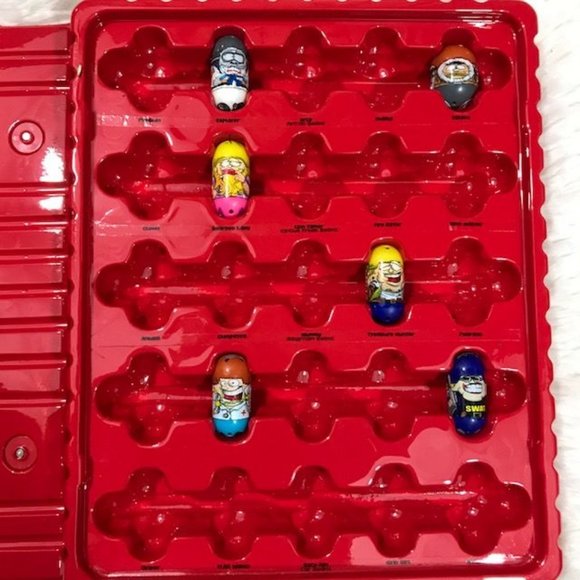 Mighty Beanz Red Collectors Case & 11 Mighty Beanz Set - Picture 5 of 16
